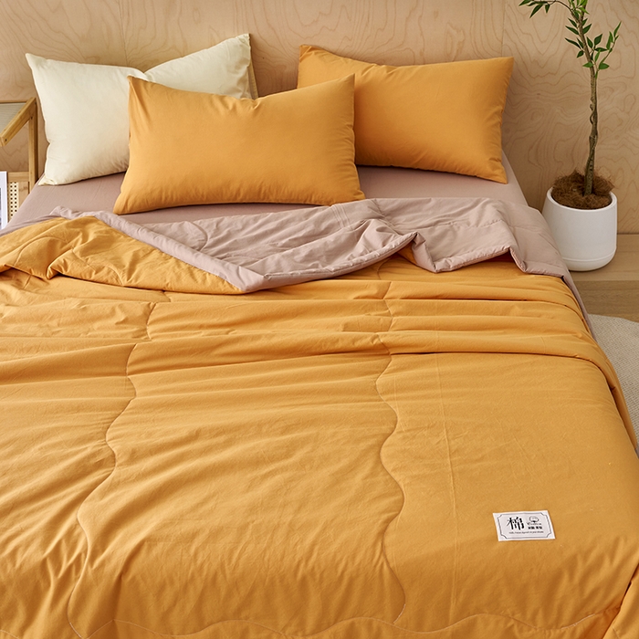 91家纺网 家纺一手货源 找家纺 暖阳 2026新款全棉纯色+拼色棉花夏被夏凉被空调被 南瓜拼卡其