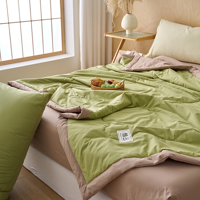91家纺网 家纺一手货源 找家纺 暖阳 2026新款全棉纯色+拼色棉花夏被夏凉被空调被 草绿拼卡其