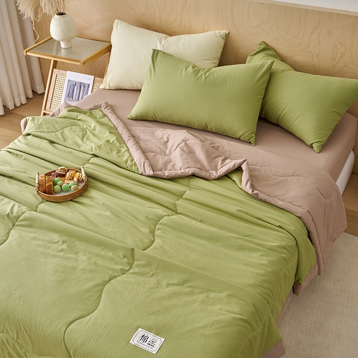 91家纺网 家纺一手货源 找家纺 暖阳 2026新款全棉纯色+拼色棉花夏被夏凉被空调被 草绿拼卡其