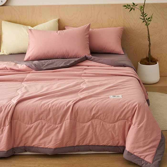 91家纺网 家纺一手货源 找家纺 暖阳 2026新款全棉纯色+拼色棉花夏被夏凉被空调被 藕粉拼灰