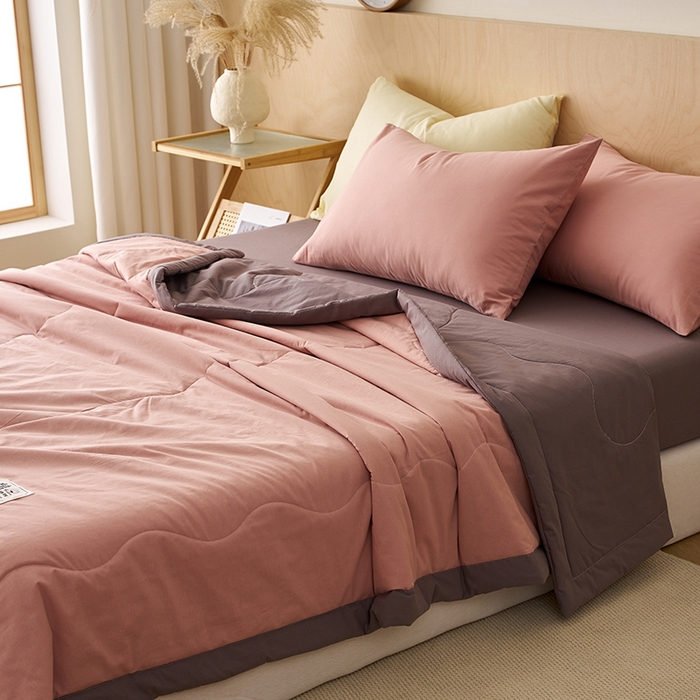 91家纺网 家纺一手货源 找家纺 暖阳 2026新款全棉纯色+拼色棉花夏被夏凉被空调被 藕粉拼灰