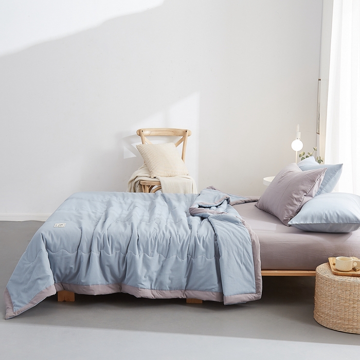 91家纺网 家纺一手货源 找家纺 暖阳 2026新款全棉纯色+拼色棉花夏被夏凉被空调被 蓝灰