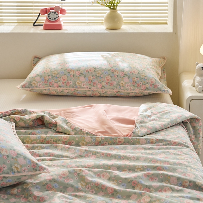 91家纺网 家纺一手货源 找家纺 暖阳 2026新款A全棉B凉感丝夏被夏凉被空调被 小冰皮-梦境绿