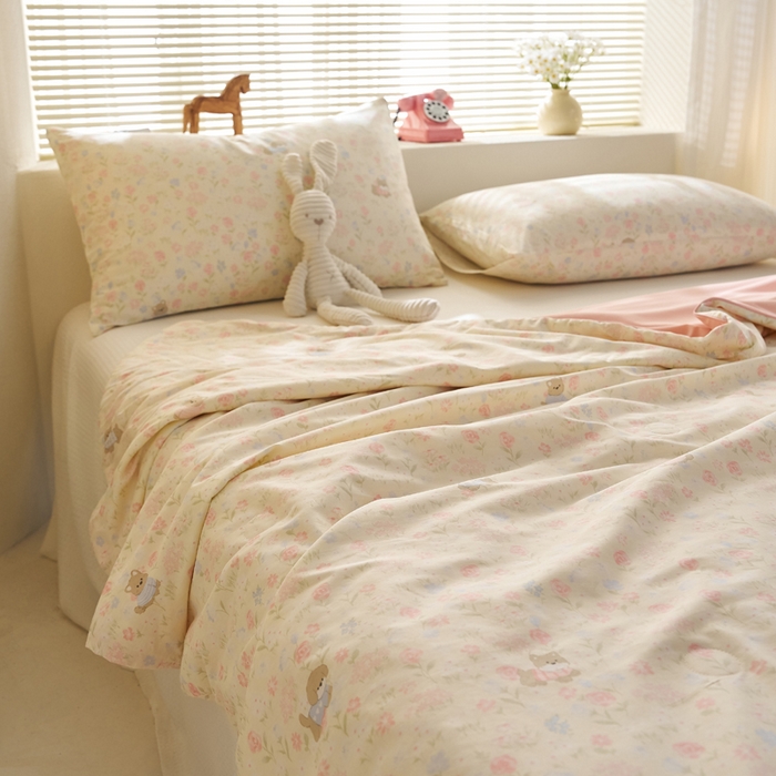 91家纺网 家纺一手货源 找家纺 暖阳 2026新款A全棉B凉感丝夏被夏凉被空调被 小冰皮-花园狗狗