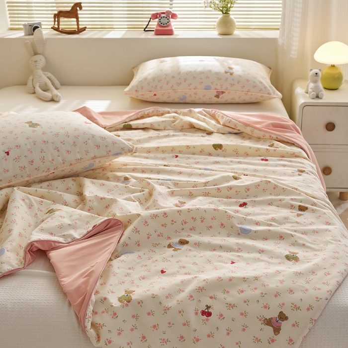 91家纺网 家纺一手货源 找家纺 暖阳 2026新款A全棉B凉感丝夏被夏凉被空调被 小冰皮-可爱小熊