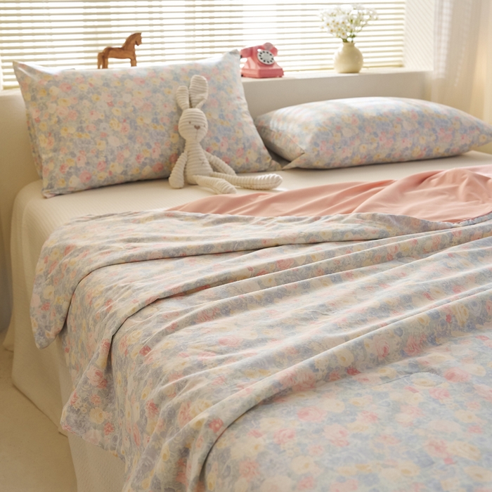 91家纺网 家纺一手货源 找家纺 暖阳 2026新款A全棉B凉感丝夏被夏凉被空调被 小冰皮-花色烂漫