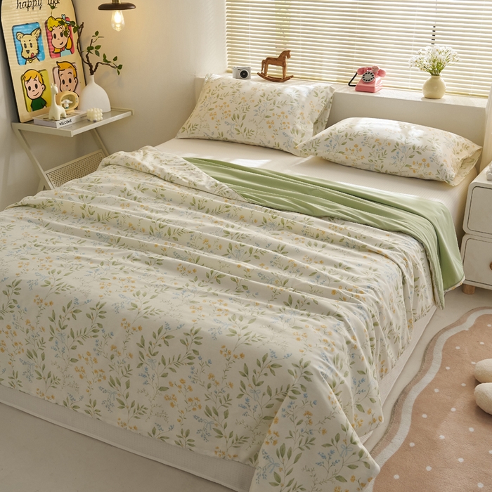 91家纺网 家纺一手货源 找家纺 暖阳 2026新款A全棉B凉感丝夏被夏凉被空调被 小冰皮-油画小兔