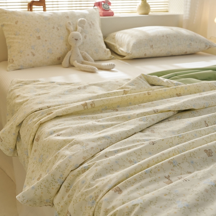 91家纺网 家纺一手货源 找家纺 暖阳 2026新款A全棉B凉感丝夏被夏凉被空调被 小冰皮-花丛小鹿