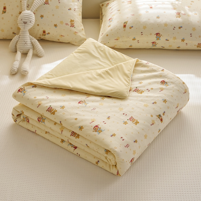 91家纺网 家纺一手货源 找家纺 暖阳 2026新款A全棉B凉感丝夏被夏凉被空调被 小冰皮-可爱小星人