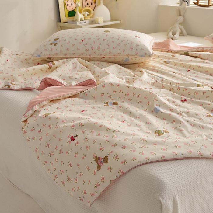 91家纺网 家纺一手货源 找家纺 暖阳 2026新款A全棉B凉感丝夏被夏凉被空调被 小冰皮-可爱小熊