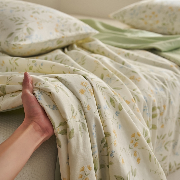 91家纺网 家纺一手货源 找家纺 暖阳 2026新款A全棉B凉感丝夏被夏凉被空调被 小冰皮-油画小兔