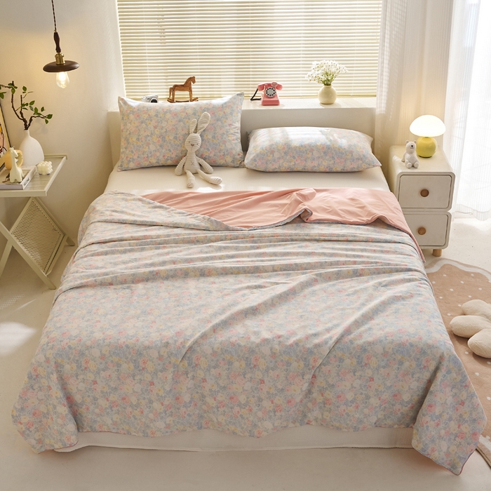 91家纺网 家纺一手货源 找家纺 暖阳 2026新款A全棉B凉感丝夏被夏凉被空调被 小冰皮-花色烂漫