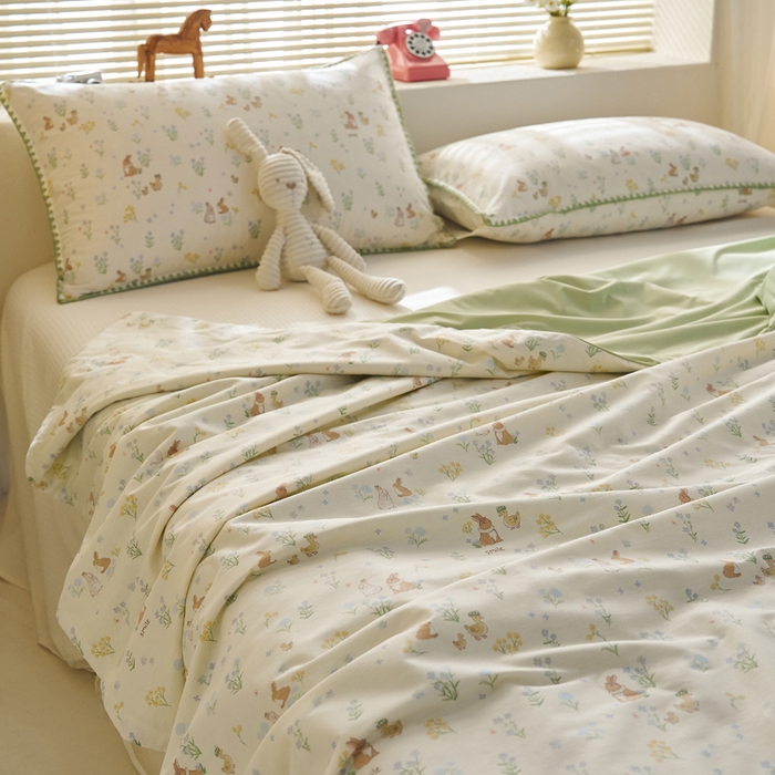 91家纺网 家纺一手货源 找家纺 暖阳 2026新款A全棉B凉感丝夏被夏凉被空调被 小冰皮-春日印象