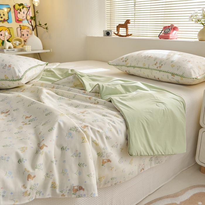 91家纺网 家纺一手货源 找家纺 暖阳 2026新款A全棉B凉感丝夏被夏凉被空调被 小冰皮-春日印象