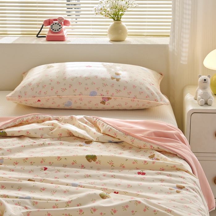 91家纺网 家纺一手货源 找家纺 暖阳 2026新款A全棉B凉感丝夏被夏凉被空调被 小冰皮-可爱小熊