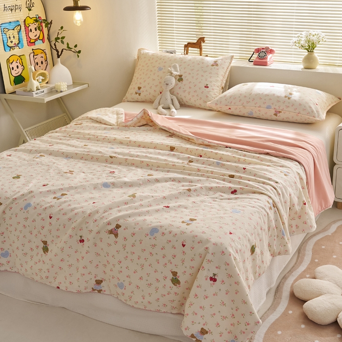 91家纺网 家纺一手货源 找家纺 暖阳 2026新款A全棉B凉感丝夏被夏凉被空调被 小冰皮-可爱小熊