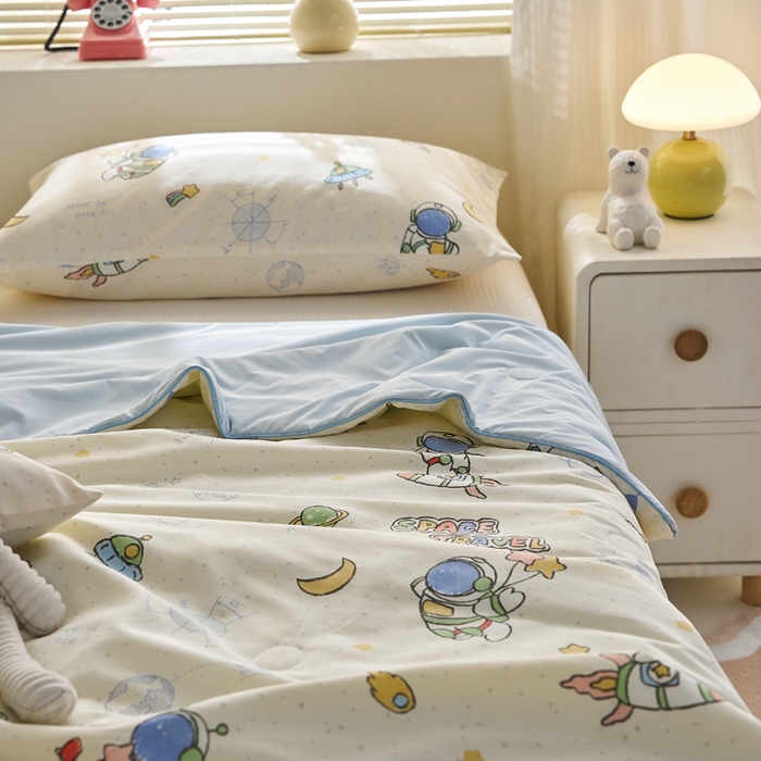 91家纺网 家纺一手货源 找家纺 暖阳 2026新款A全棉B凉感丝夏被夏凉被空调被 小冰皮-太空人