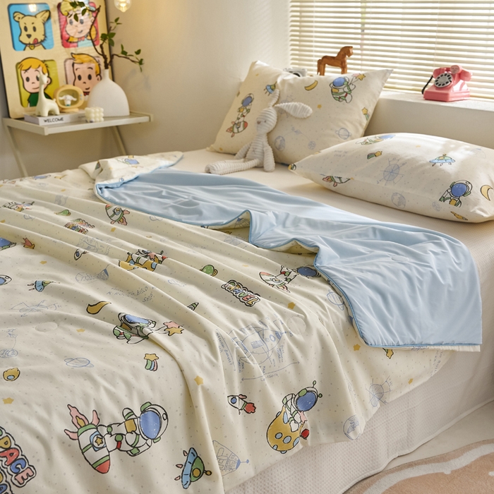 91家纺网 家纺一手货源 找家纺 暖阳 2026新款A全棉B凉感丝夏被夏凉被空调被 小冰皮-太空人