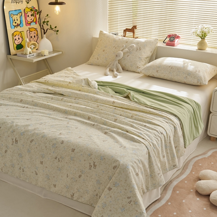 91家纺网 家纺一手货源 找家纺 暖阳 2026新款A全棉B凉感丝夏被夏凉被空调被 小冰皮-花丛小鹿