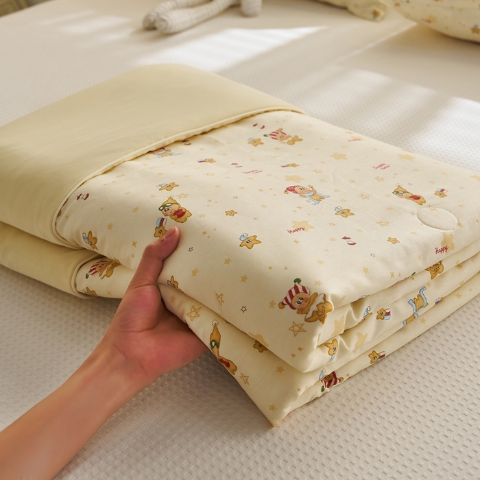 91家纺网 家纺一手货源 找家纺 暖阳 2026新款A全棉B凉感丝夏被夏凉被空调被 小冰皮-可爱小星人