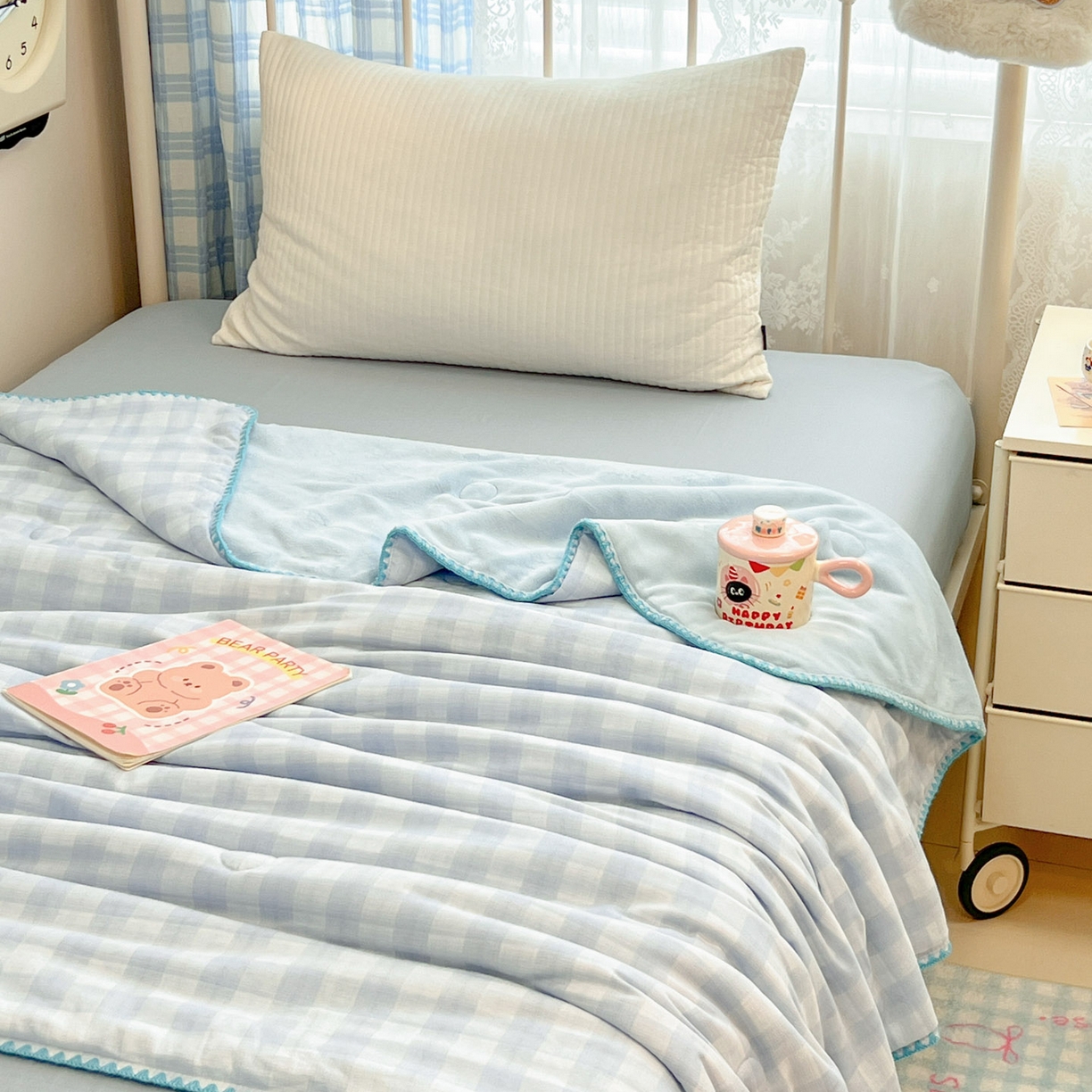 91家纺网 家纺一手货源 找家纺 妮可 2026新款A类三层夹棉全棉双层纱绒多功能盖毯被 半岛冰茶