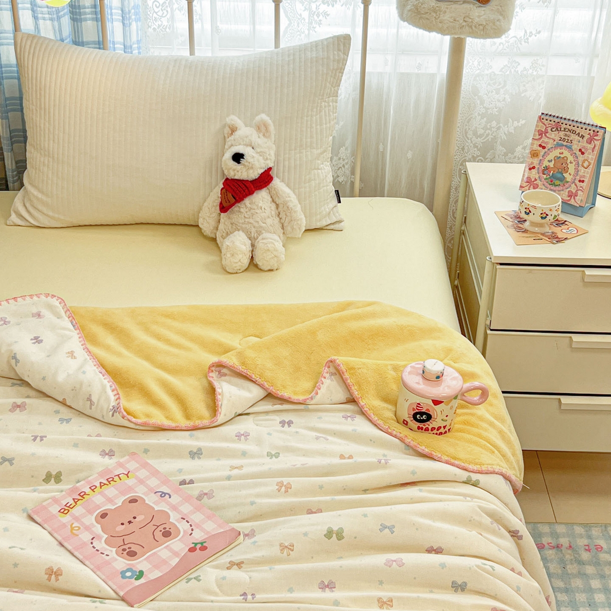 91家纺网 家纺一手货源 找家纺 妮可 2026新款A类三层夹棉全棉双层纱绒多功能盖毯被 蝴蝶芙芙