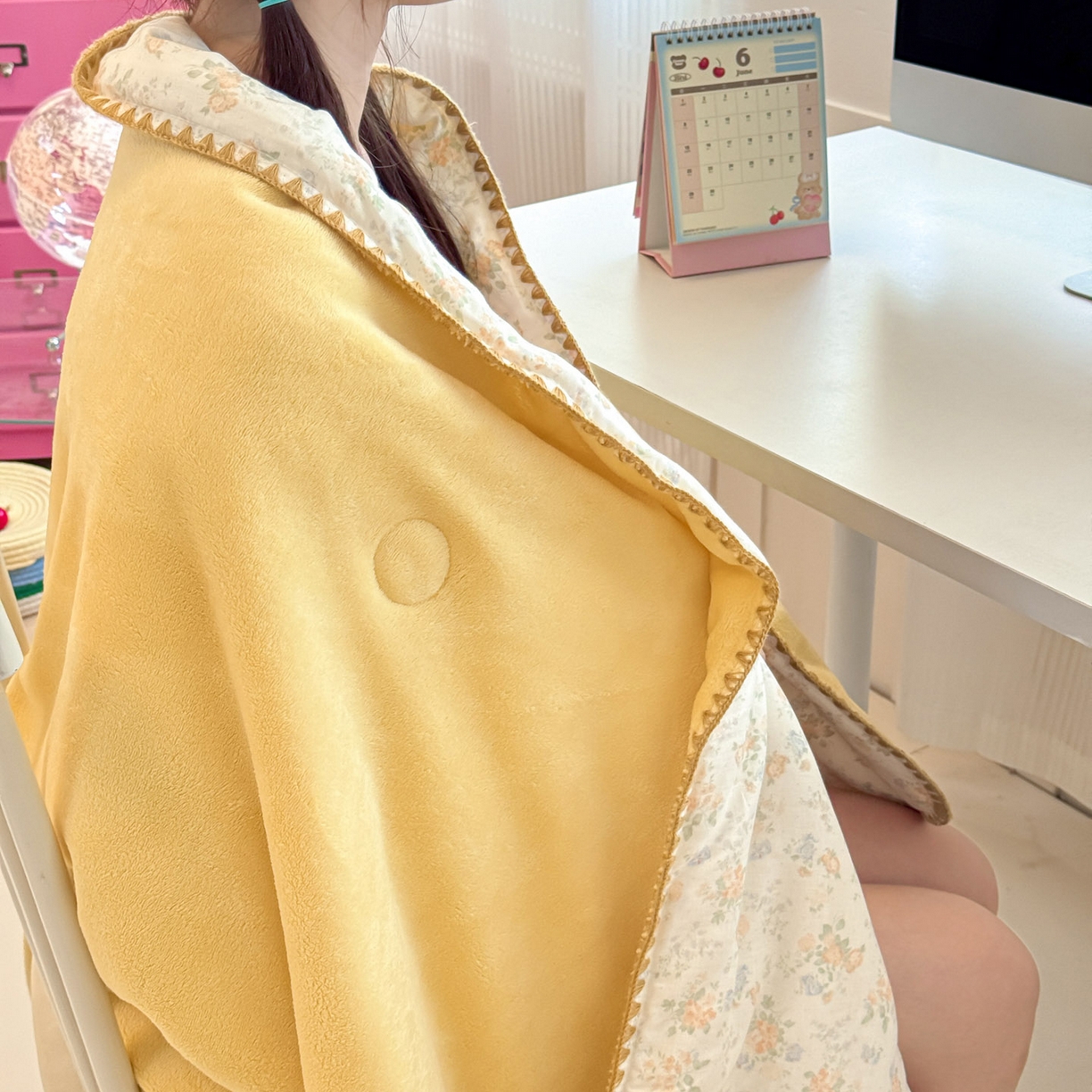 91家纺网 家纺一手货源 找家纺 妮可 2026新款A类三层夹棉全棉双层纱绒多功能盖毯被 奶油芝芝