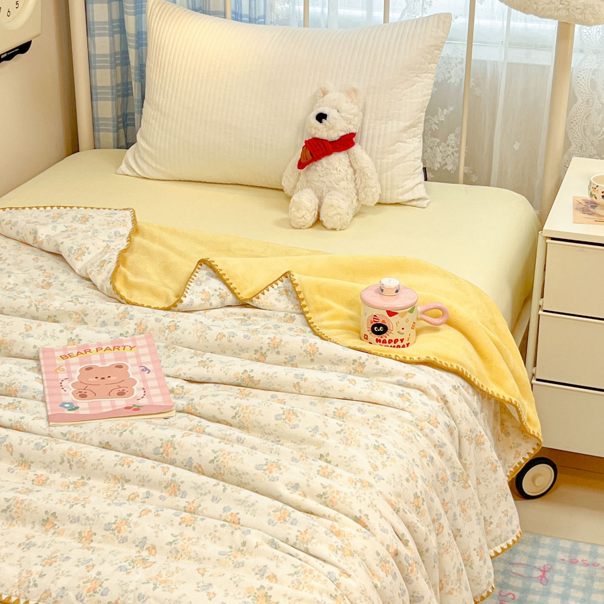 91家纺网 家纺一手货源 找家纺 妮可 2026新款A类三层夹棉全棉双层纱绒多功能盖毯被 奶油芝芝