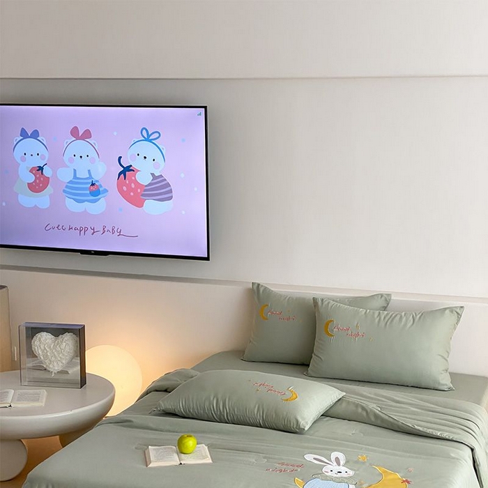 91家纺网 家纺一手货源 找家纺 鸣升家纺 2026新款全棉夏被双层纱贴布绣100%棉花夏被四件套 月牙兔兔-水绿