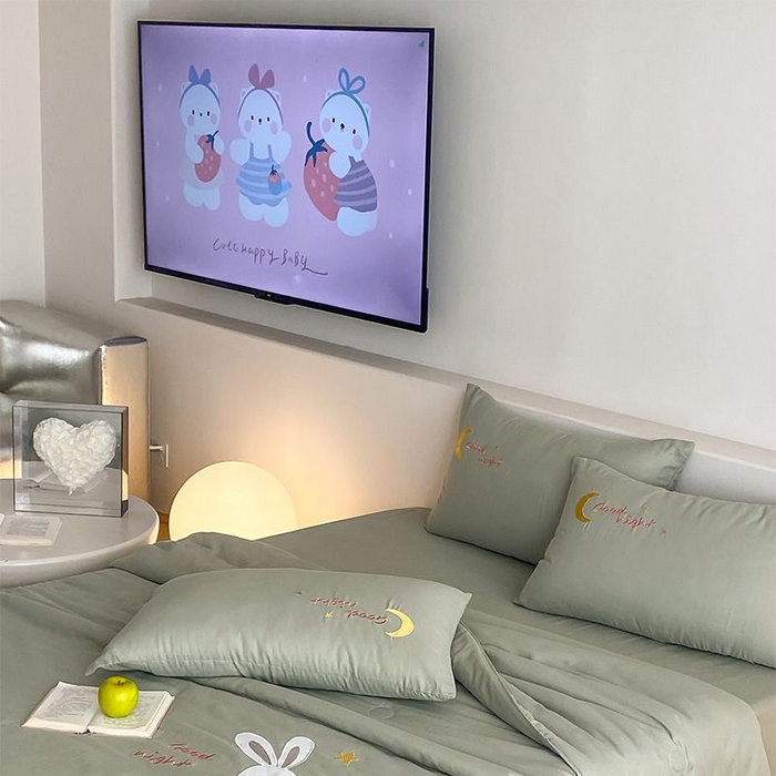 91家纺网 家纺一手货源 找家纺 鸣升家纺 2026新款全棉夏被双层纱贴布绣100%棉花夏被四件套 月牙兔兔-水绿