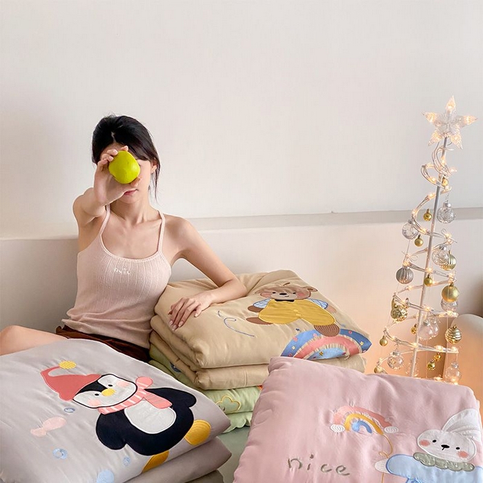 91家纺网 家纺一手货源 找家纺 鸣升家纺 2026新款全棉夏被双层纱贴布绣100%棉花夏被四件套 组合图