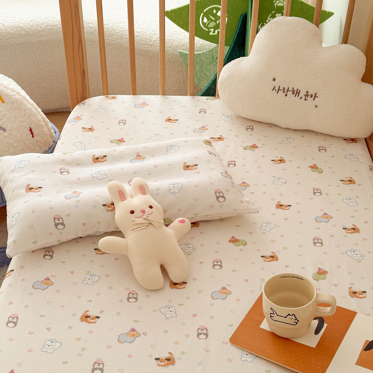 91家纺网 家纺一手货源 找家纺 嗨生活 2026新款儿童婴儿床床笠全棉纯棉双层纱床笠席梦思套拼床床笠套 缤纷小狗