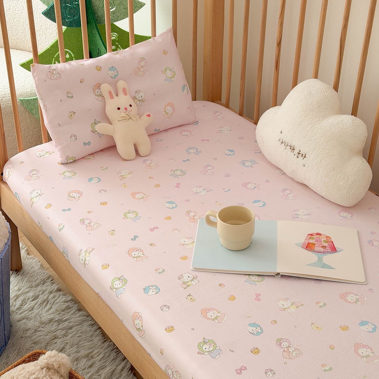 91家纺网 家纺一手货源 找家纺 嗨生活 2026新款儿童婴儿床床笠全棉纯棉双层纱床笠席梦思套拼床床笠套 花园萌宠