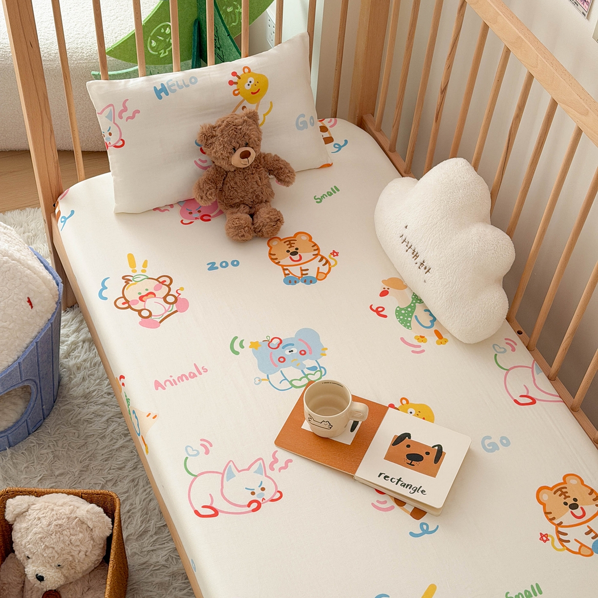 91家纺网 家纺一手货源 找家纺 嗨生活 2026新款儿童婴儿床床笠全棉纯棉双层纱床笠席梦思套拼床床笠套 奇趣欢乐园