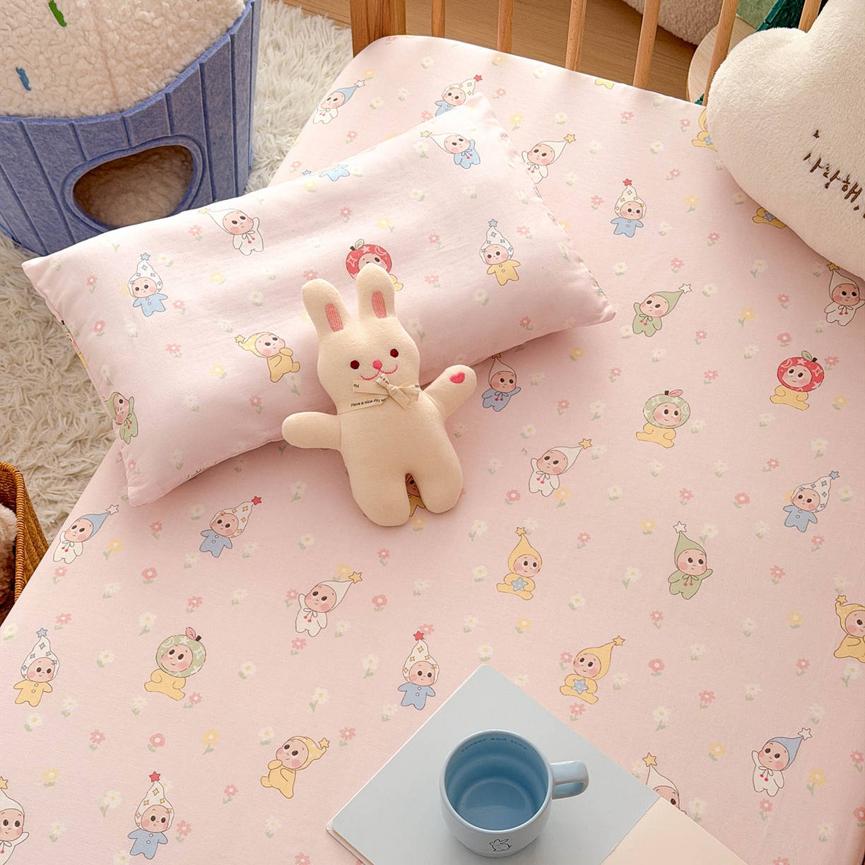 91家纺网 家纺一手货源 找家纺 嗨生活 2026新款儿童婴儿床床笠全棉纯棉双层纱床笠席梦思套拼床床笠套 小星人