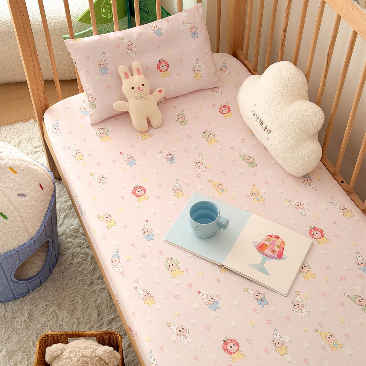 91家纺网 家纺一手货源 找家纺 嗨生活 2026新款儿童婴儿床床笠全棉纯棉双层纱床笠席梦思套拼床床笠套 小星人