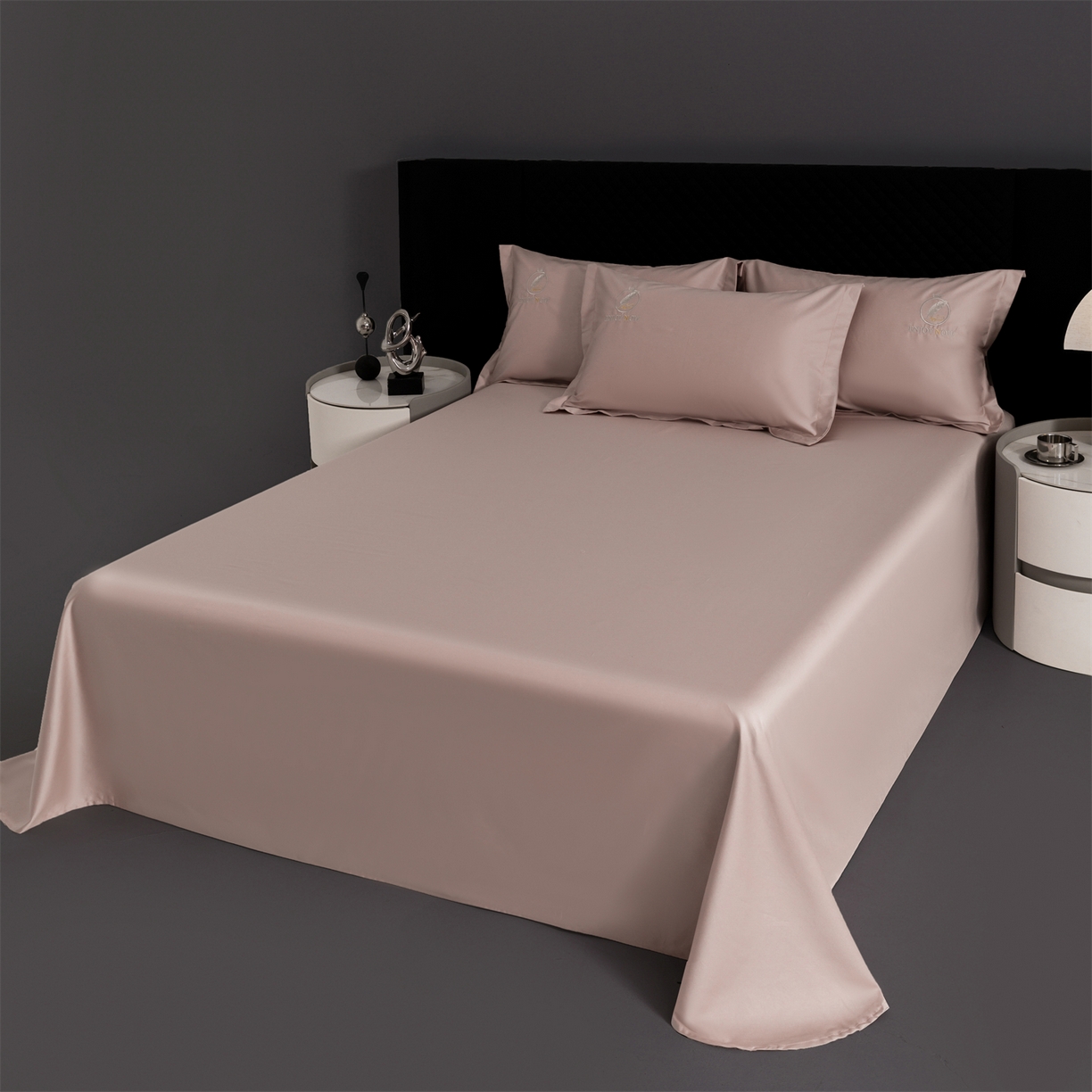 91家纺网 家纺一手货源 找家纺 宝时兰 2026新款100支全棉50x50s长绒棉刺绣绣花纯棉贡缎四件套高档礼盒 清序-粉