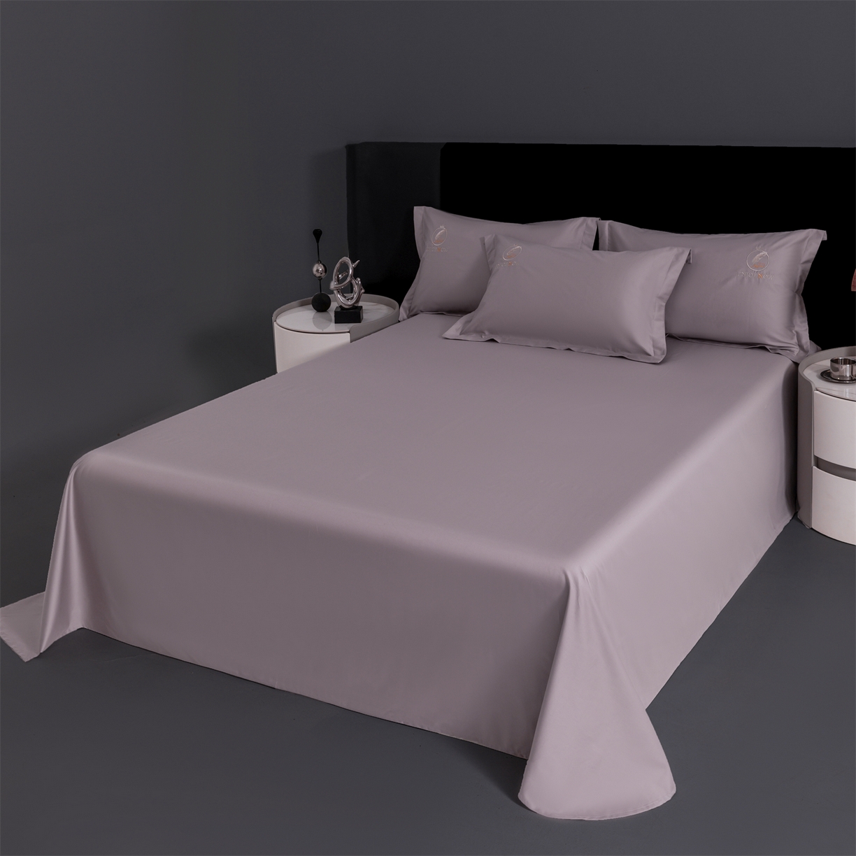 91家纺网 家纺一手货源 找家纺 宝时兰 2026新款100支全棉50x50s长绒棉刺绣绣花纯棉贡缎四件套高档礼盒 清序-粉紫