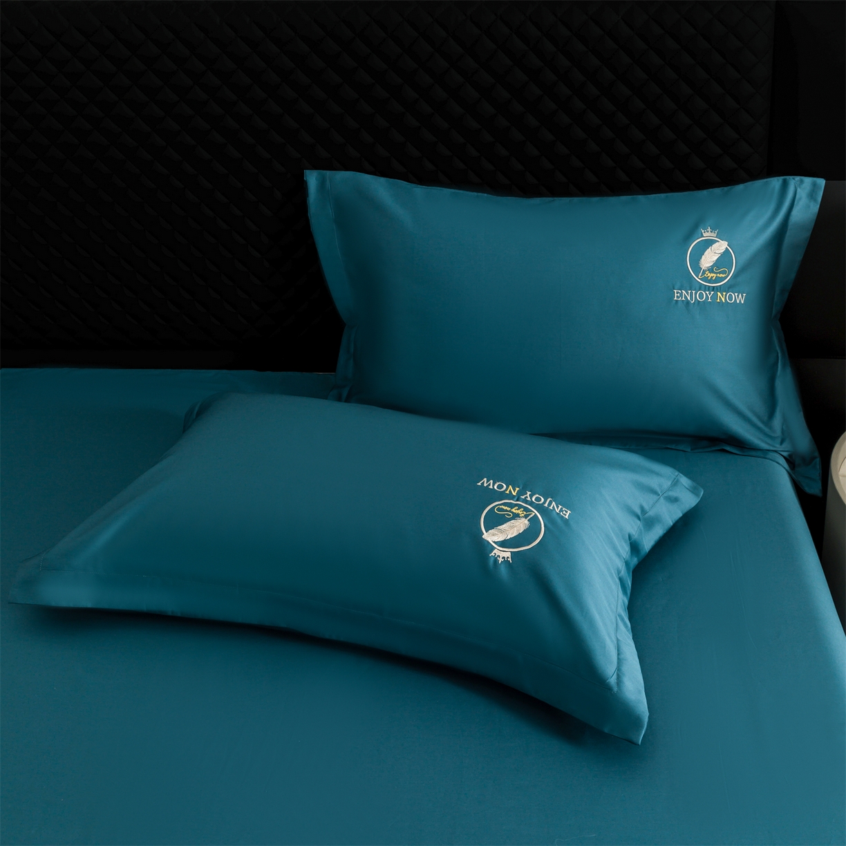 91家纺网 家纺一手货源 找家纺 宝时兰 2026新款100支全棉50x50s长绒棉刺绣绣花纯棉贡缎四件套高档礼盒 清序-孔雀蓝