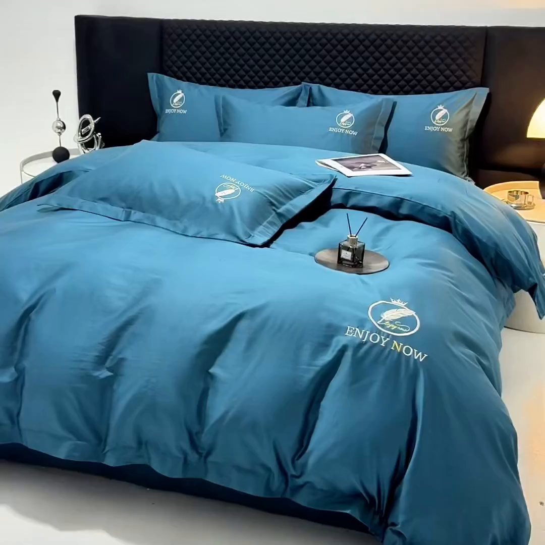 91家纺网 家纺一手货源 找家纺 宝时兰 2026新款100支全棉50x50s长绒棉刺绣绣花纯棉贡缎四件套高档礼盒 清序-孔雀蓝