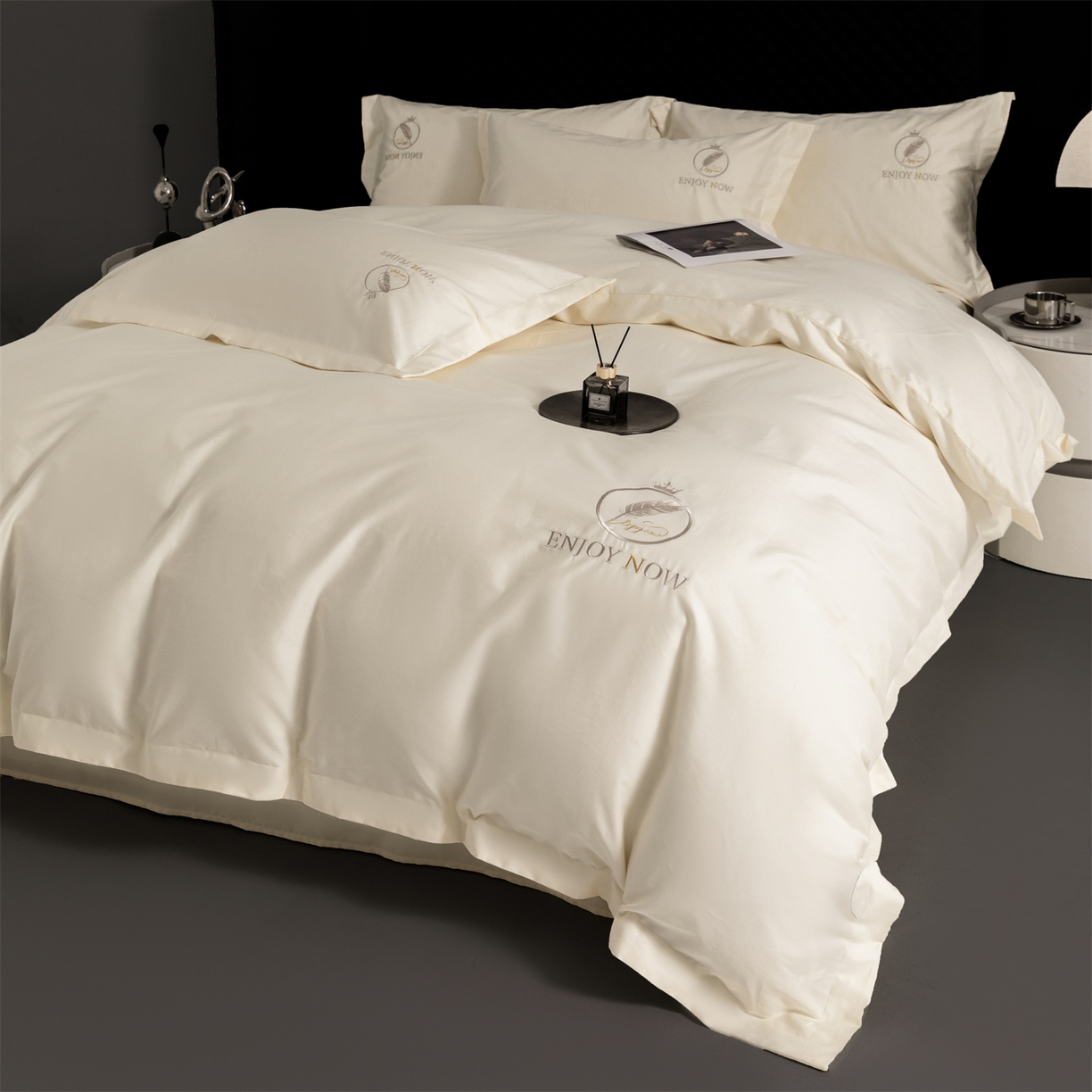 91家纺网 家纺一手货源 找家纺 宝时兰 2026新款100支全棉50x50s长绒棉刺绣绣花纯棉贡缎四件套高档礼盒 清序-米白