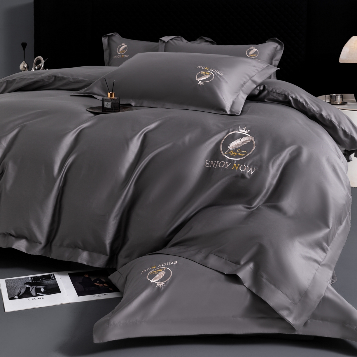 91家纺网 家纺一手货源 找家纺 宝时兰 2026新款100支全棉50x50s长绒棉刺绣绣花纯棉贡缎四件套高档礼盒 清序-深灰