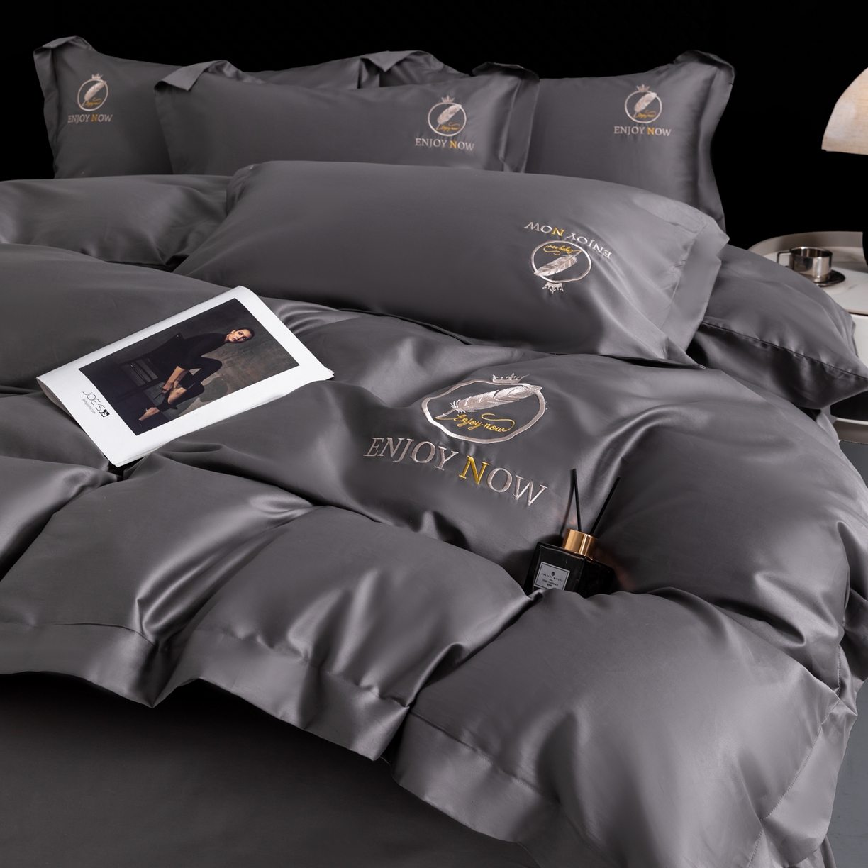 宝时兰 2026新款100支全棉50x50s长绒棉刺绣绣花纯棉贡缎四件套高档礼盒 清序-深灰