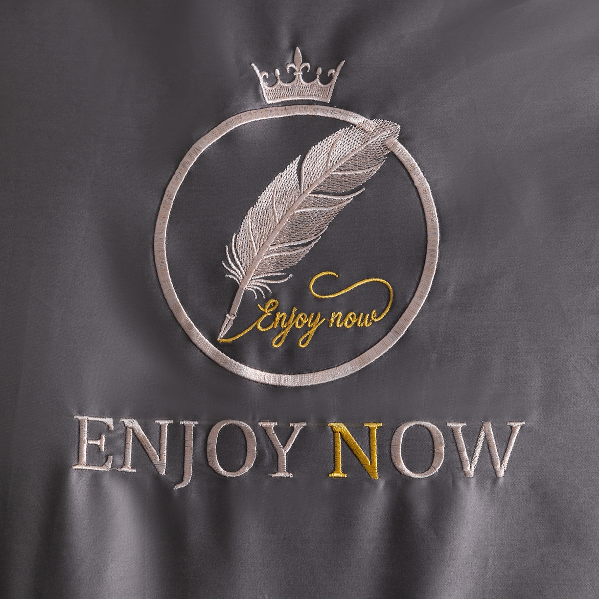 91家纺网 家纺一手货源 找家纺 宝时兰 2026新款100支全棉50x50s长绒棉刺绣绣花纯棉贡缎四件套高档礼盒 清序-深灰