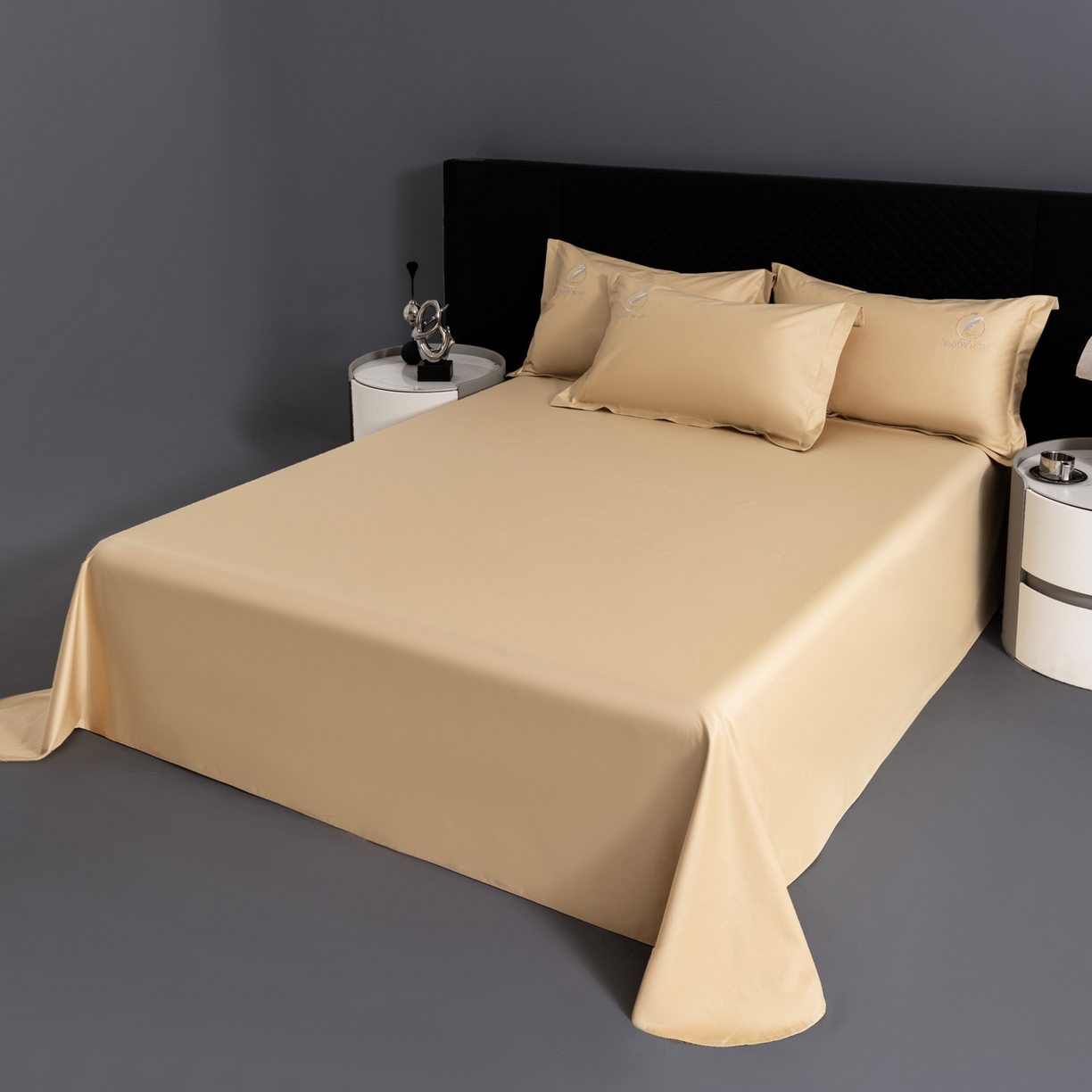 91家纺网 家纺一手货源 找家纺 宝时兰 2026新款100支全棉50x50s长绒棉刺绣绣花纯棉贡缎四件套高档礼盒 清序-香槟金