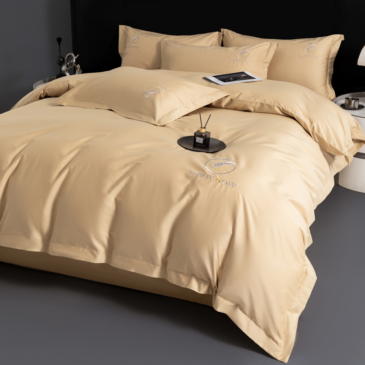 91家纺网 家纺一手货源 找家纺 宝时兰 2026新款100支全棉50x50s长绒棉刺绣绣花纯棉贡缎四件套高档礼盒 清序-香槟金