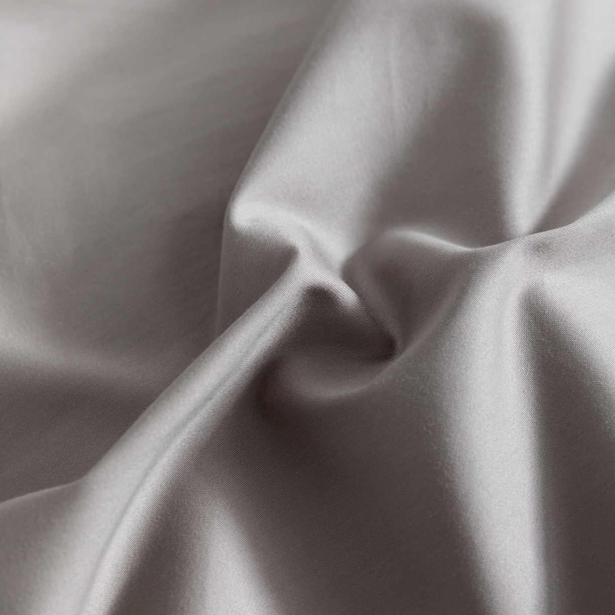 91家纺网 家纺一手货源 找家纺 宝时兰 2026新款100支全棉50x50s长绒棉刺绣绣花纯棉贡缎四件套高档礼盒 清序-云灰