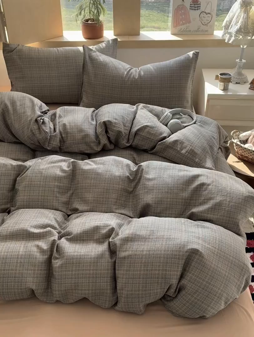 91家纺网 家纺一手货源 找家纺 爱思佳 2026新款全棉双层纱混搭格子系列四件套 樊可