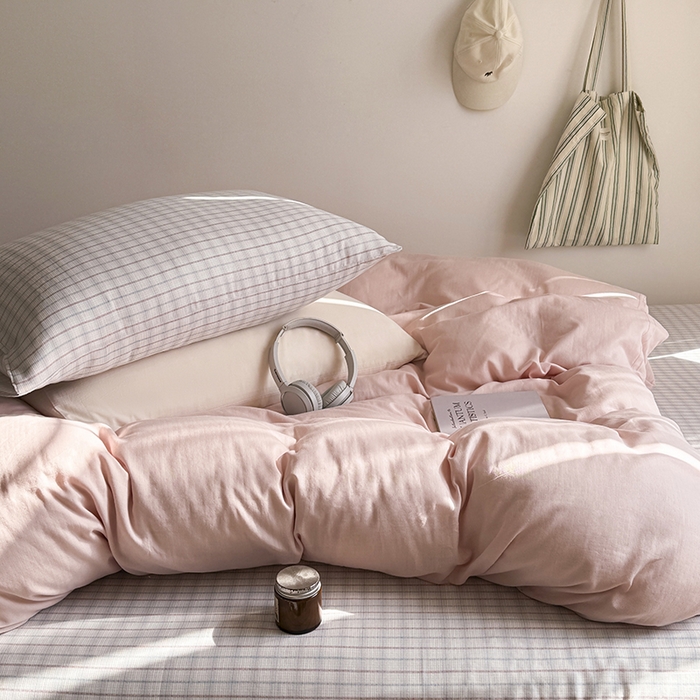 91家纺网 家纺一手货源 找家纺 爱思佳 2026新款全棉双层纱混搭格子系列四件套 粉-追光