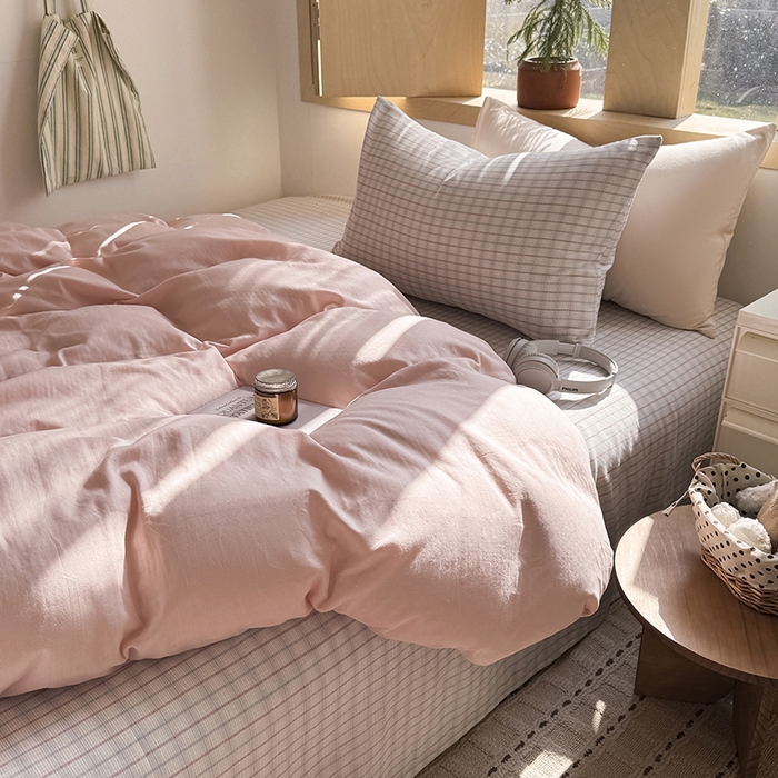 91家纺网 家纺一手货源 找家纺 爱思佳 2026新款全棉双层纱混搭格子系列四件套 粉-追光